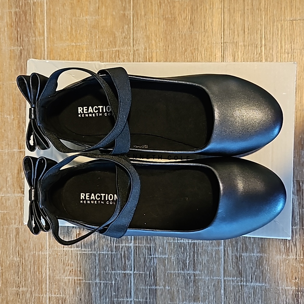 NEW Kenneth Cole Reaction Girls Black Ballerina Flats (Tap Stary) Size 3